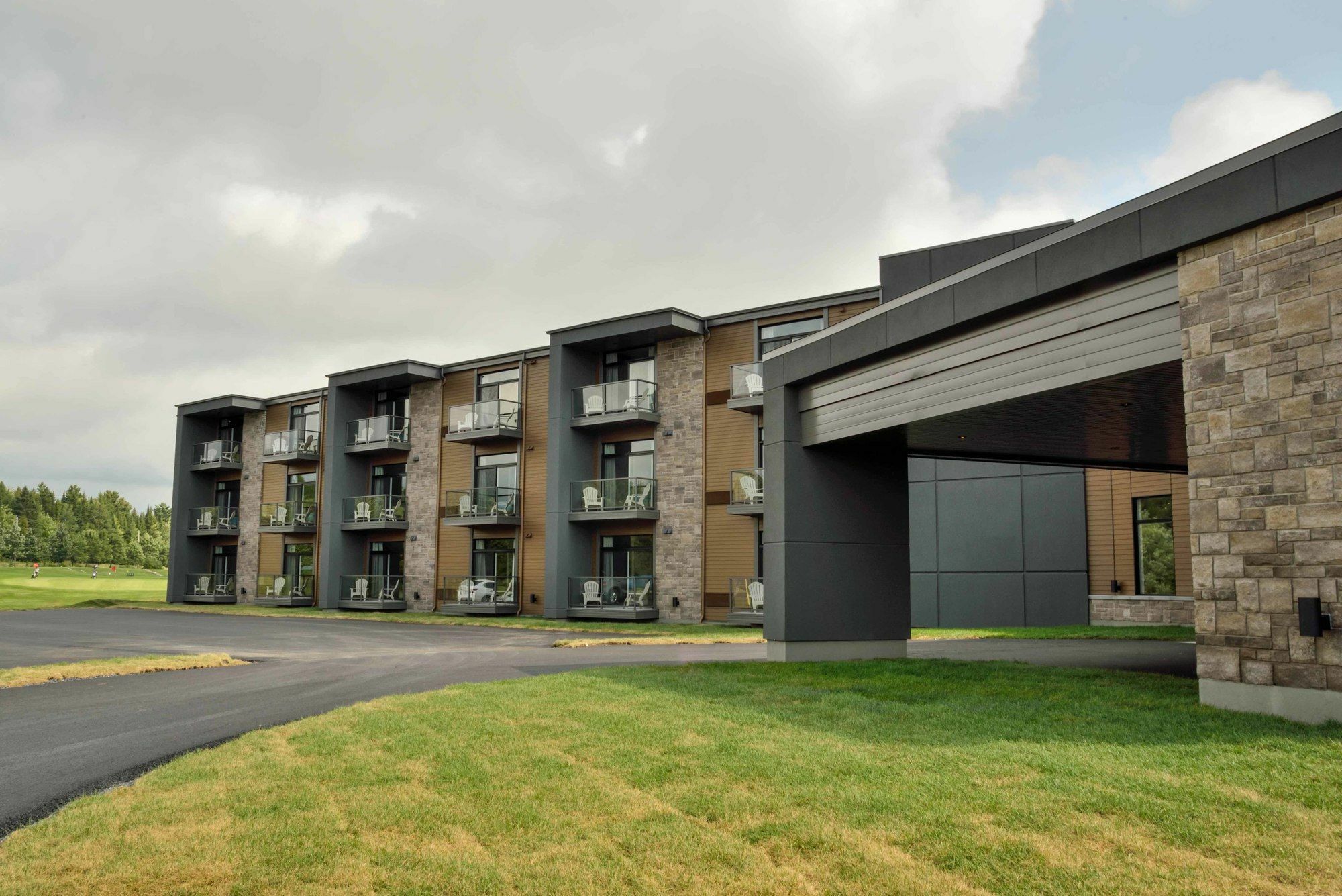 Hotel La Cache Du Golf Beauceville Exterior foto